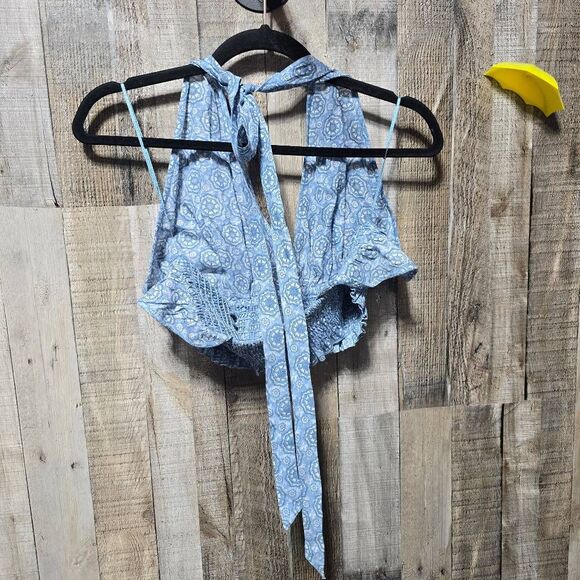 Aqua Blue Medallian Print Smocked Halter Crop Top NWOT - Picture 3 of 4